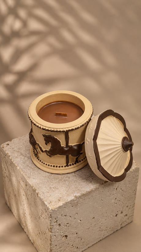 شمع مدل کاروسل با ظرف سنگ مصنوعی و نارگیل وکس طبیعی